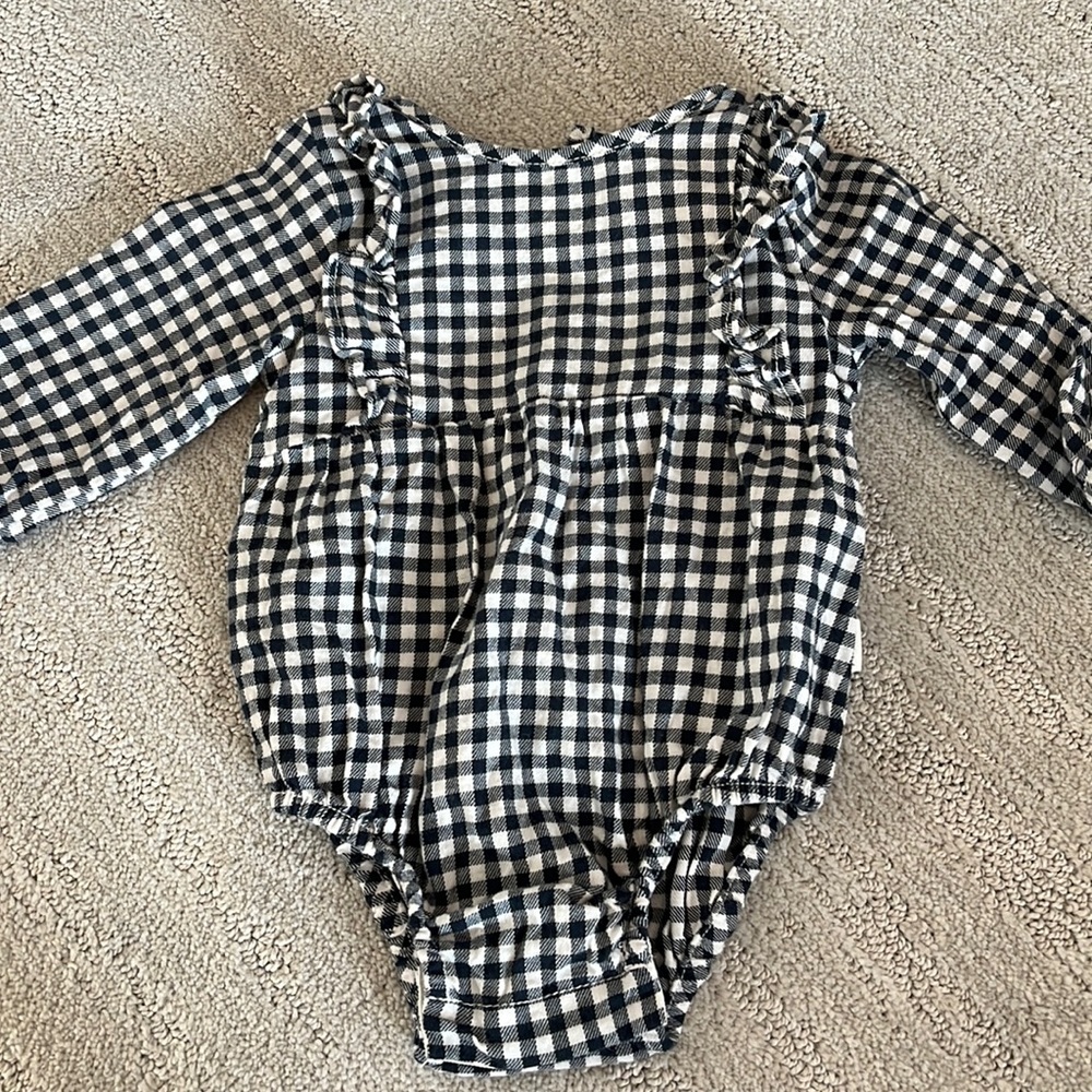 Petit Len gingham navy romper 3mo